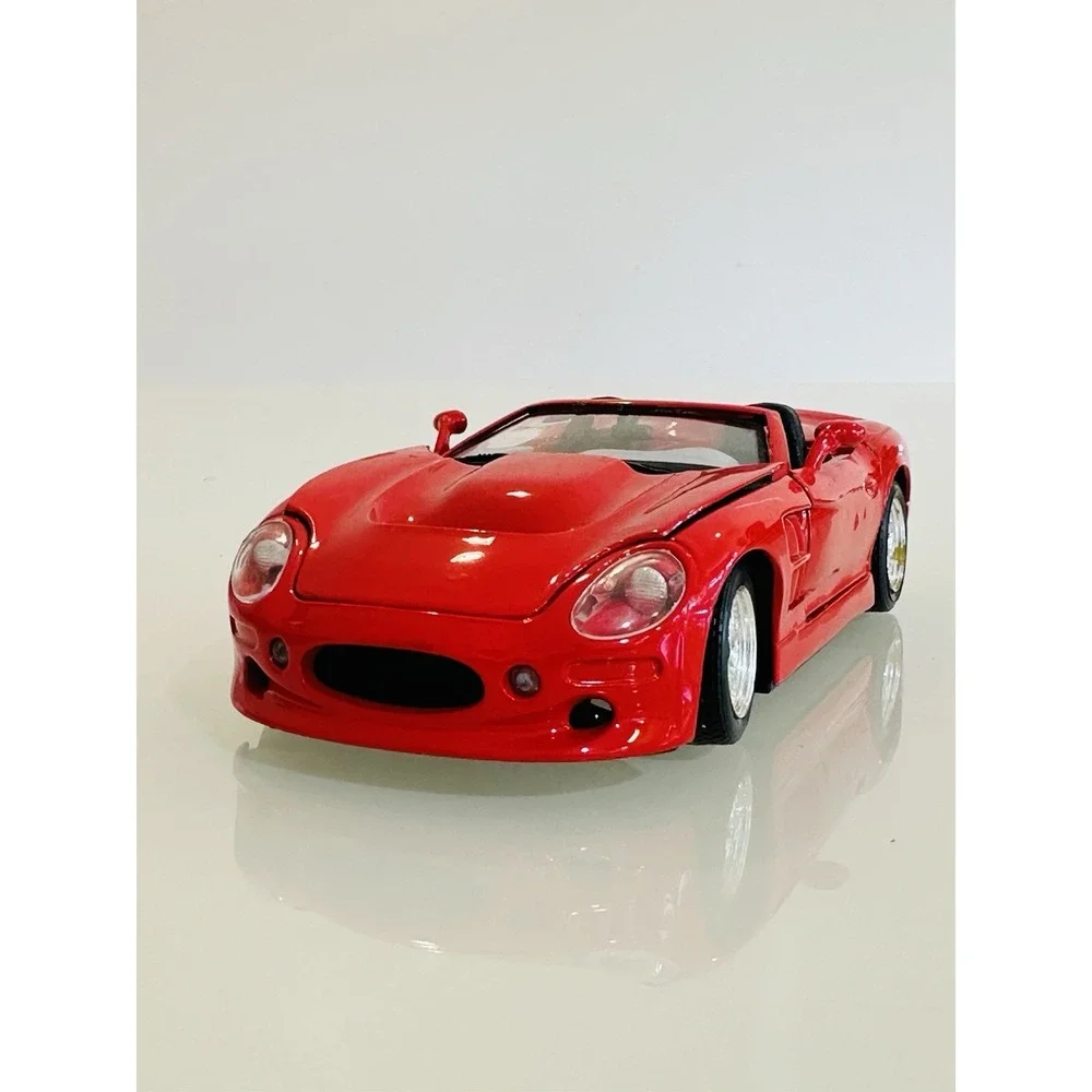 Bburago Red 1999 Shelby Series 1 Red 1:24 Scale Gold Collection